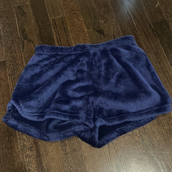 Made with Love and Kisses Fuzzy Shorts - Picture 3 of 5